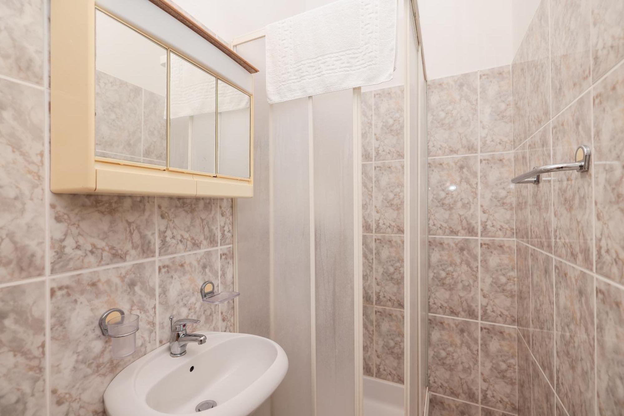 Beachfront Apartments Jermen Sukošan Εξωτερικό φωτογραφία