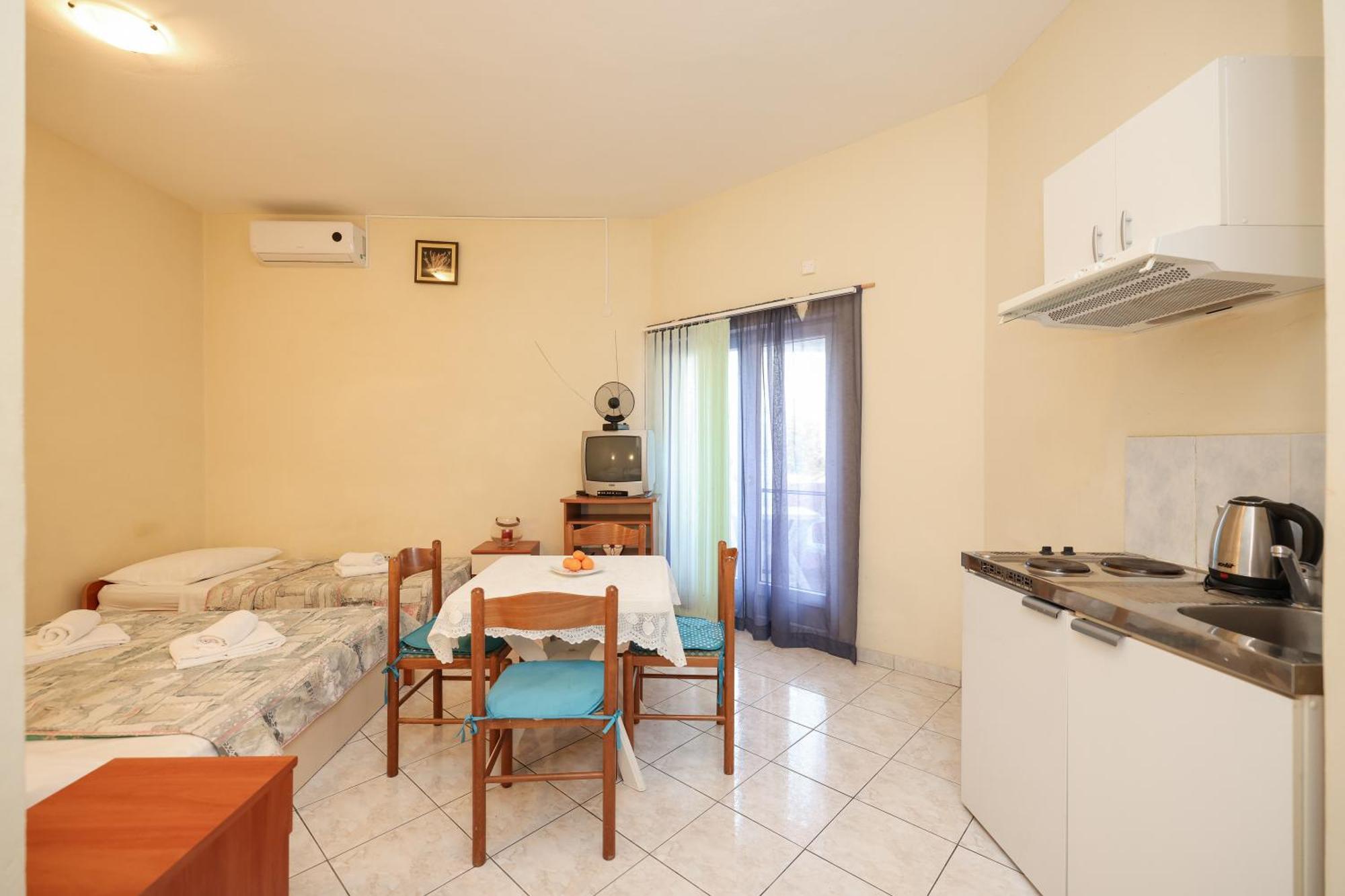 Beachfront Apartments Jermen Sukošan Εξωτερικό φωτογραφία