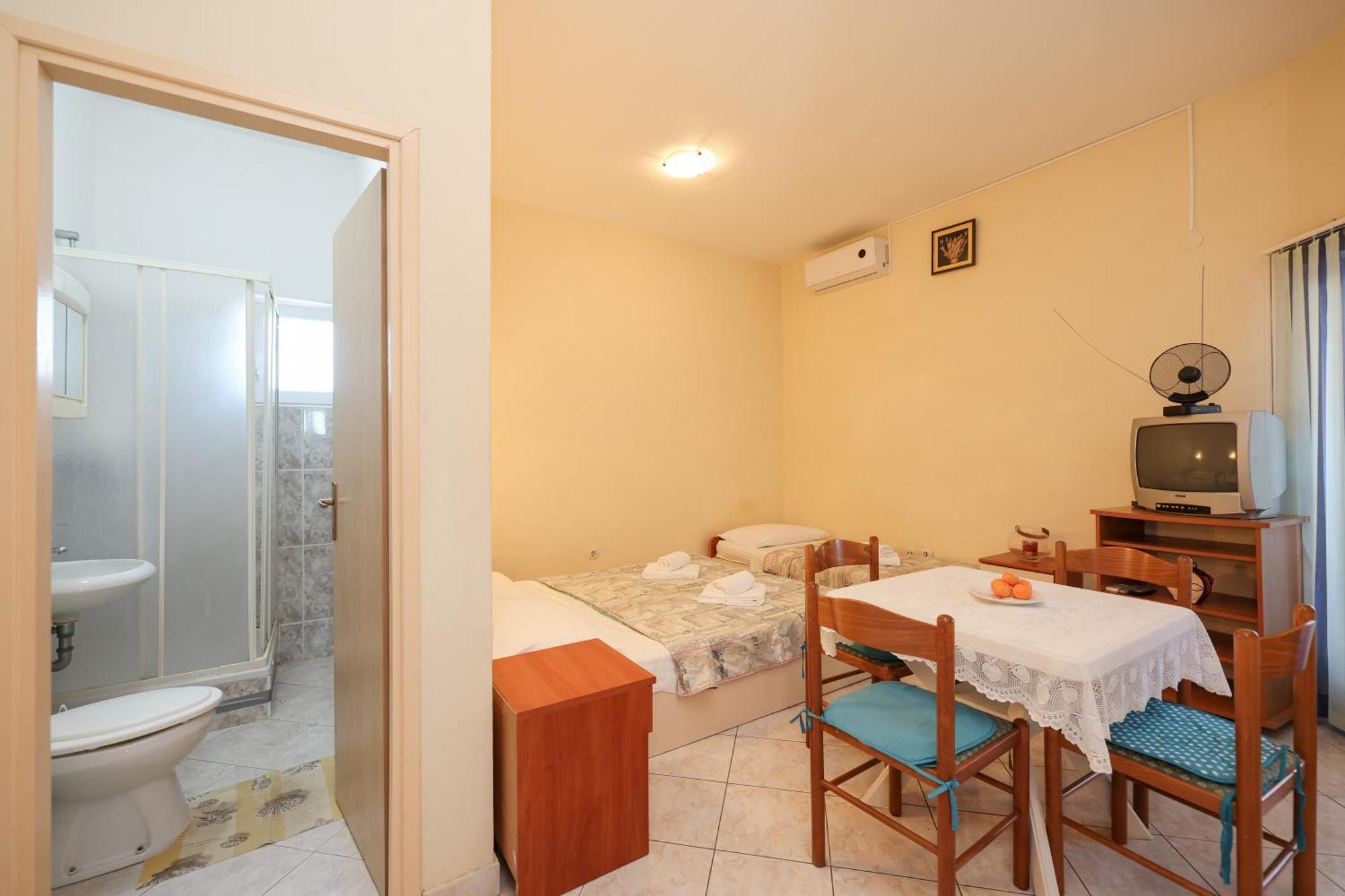 Beachfront Apartments Jermen Sukošan Εξωτερικό φωτογραφία