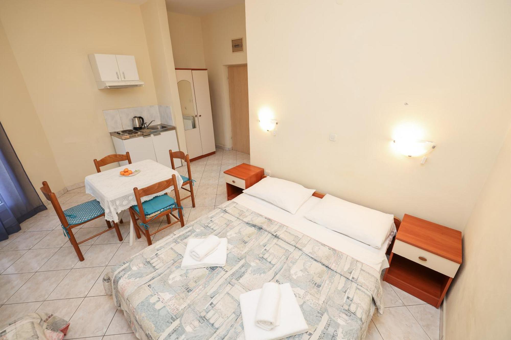 Beachfront Apartments Jermen Sukošan Εξωτερικό φωτογραφία