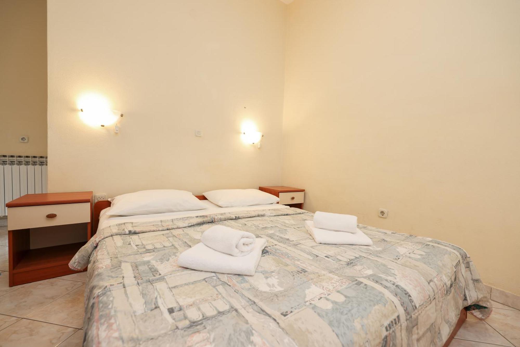 Beachfront Apartments Jermen Sukošan Εξωτερικό φωτογραφία