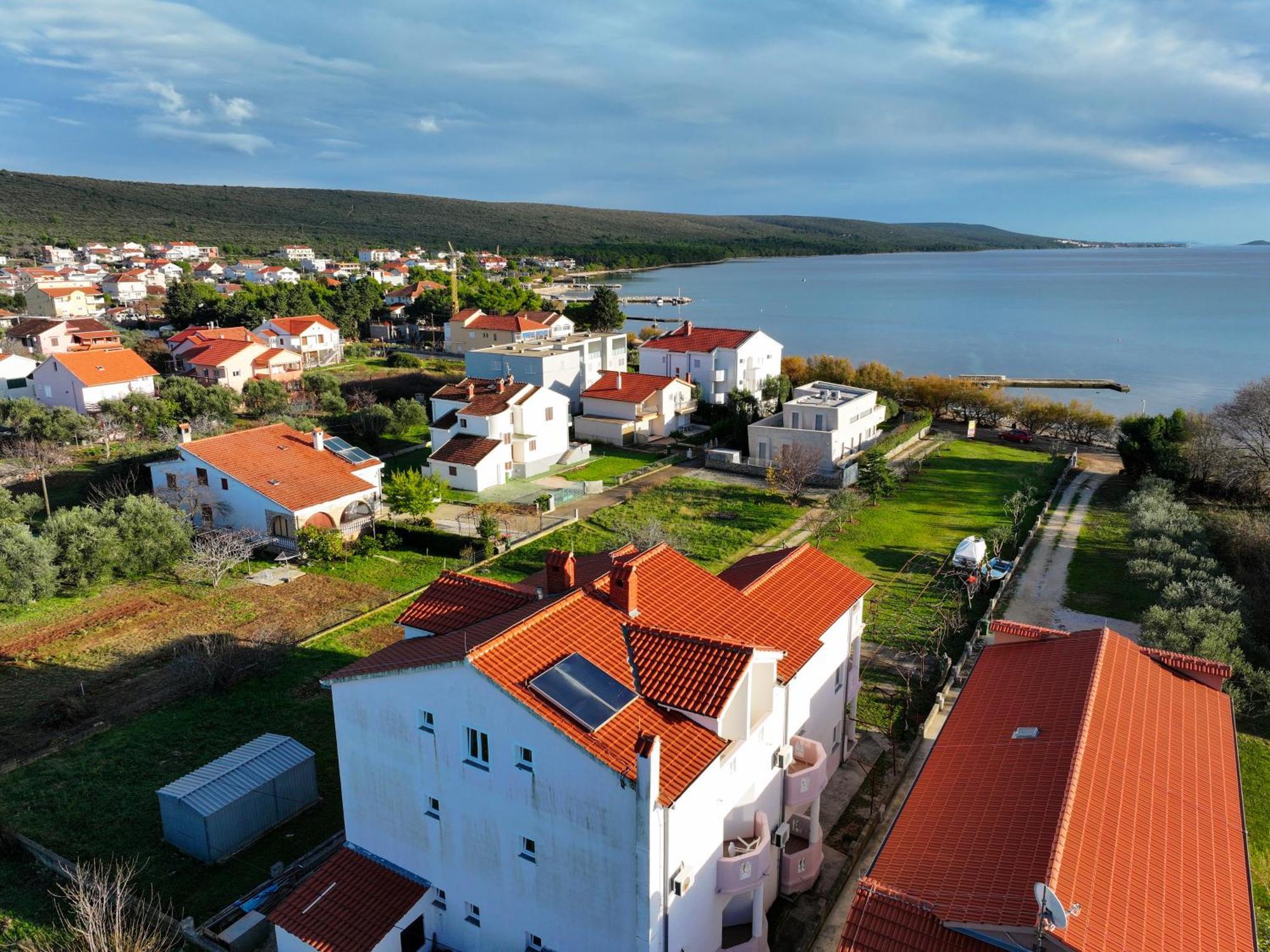 Beachfront Apartments Jermen Sukošan Εξωτερικό φωτογραφία